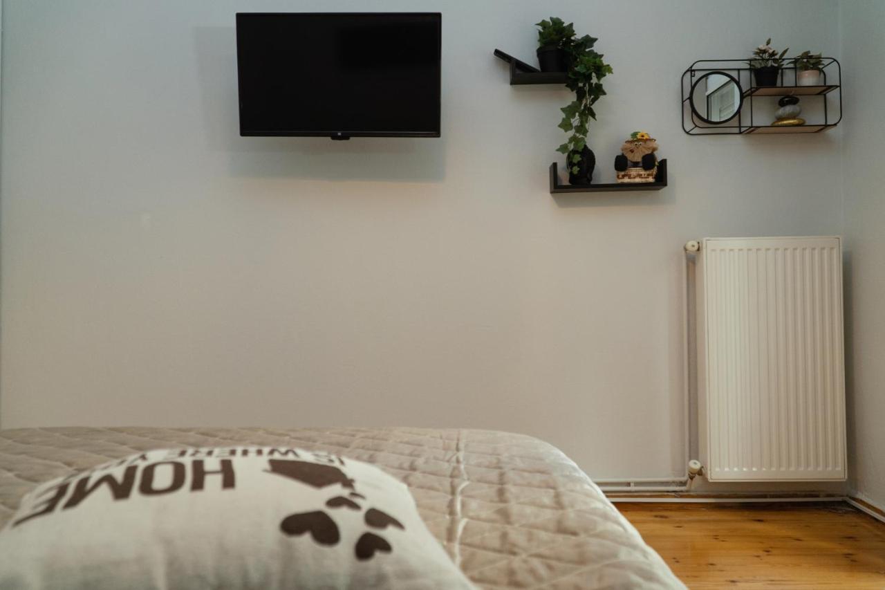 Theo Apartments Tesalonika Bagian luar foto