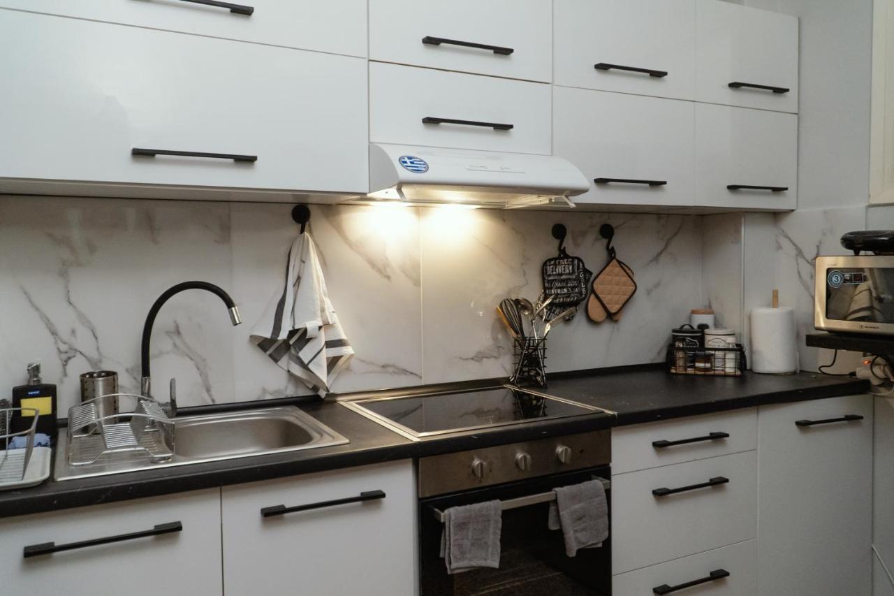 Theo Apartments Tesalonika Bagian luar foto